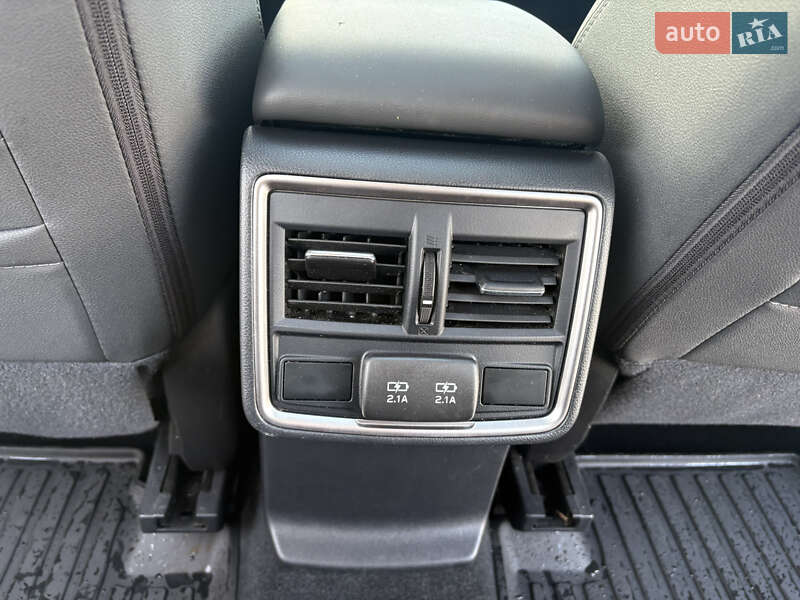 Внедорожник / Кроссовер Subaru Forester 2019 в Львове