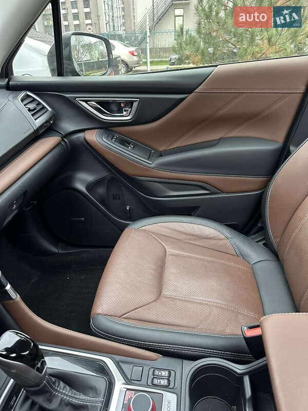 Внедорожник / Кроссовер Subaru Forester 2023 в Киеве