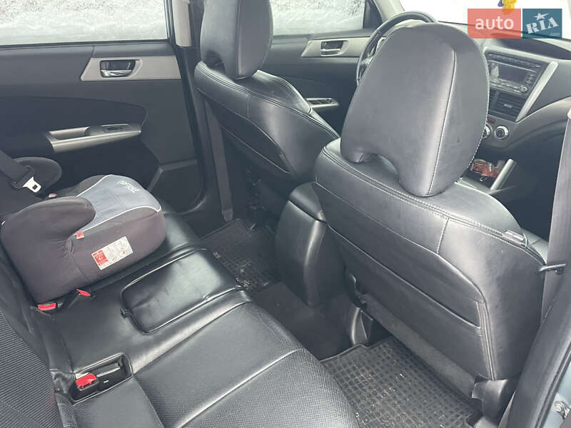 Позашляховик / Кросовер Subaru Forester 2008 в Києві