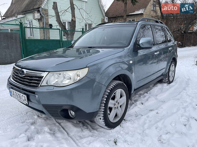 Позашляховик / Кросовер Subaru Forester 2008 в Києві