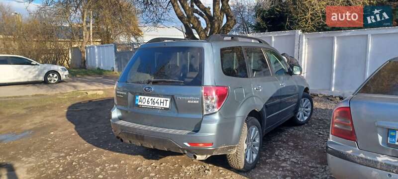 Внедорожник / Кроссовер Subaru Forester 2011 в Ужгороде