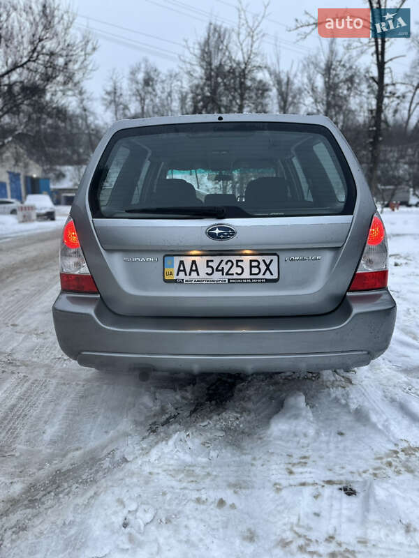 Внедорожник / Кроссовер Subaru Forester 2006 в Киеве