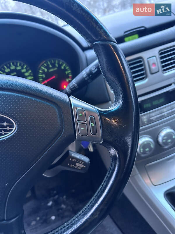 Внедорожник / Кроссовер Subaru Forester 2006 в Киеве