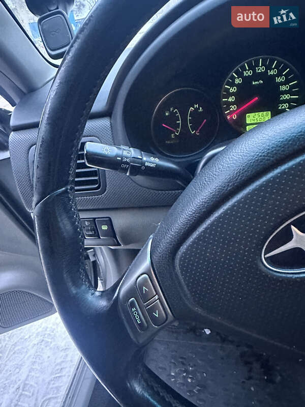 Внедорожник / Кроссовер Subaru Forester 2006 в Киеве
