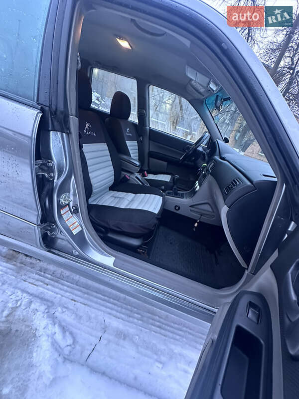Внедорожник / Кроссовер Subaru Forester 2006 в Киеве