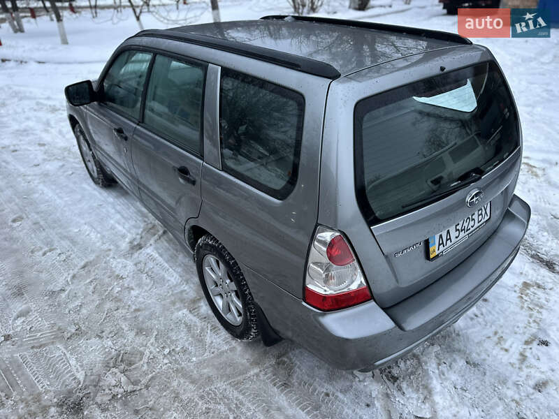Внедорожник / Кроссовер Subaru Forester 2006 в Киеве