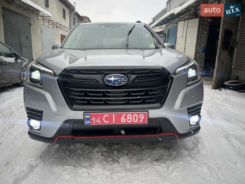 Внедорожник / Кроссовер Subaru Forester 2023 в Львове