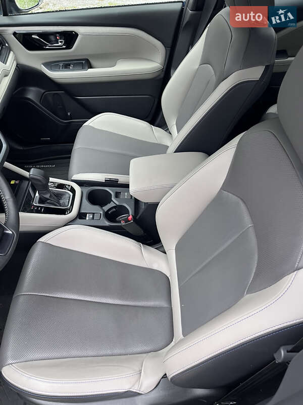 Внедорожник / Кроссовер Subaru Forester 2024 в Днепре