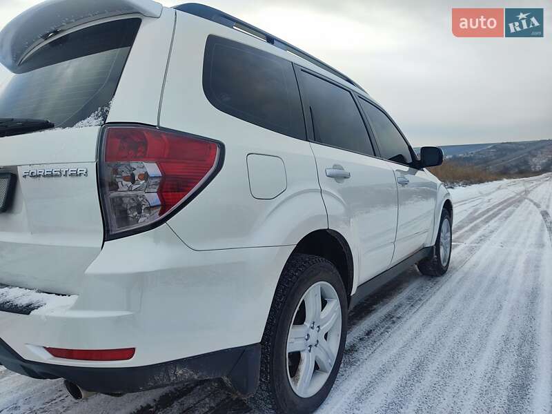 Внедорожник / Кроссовер Subaru Forester 2011 в Любашевке