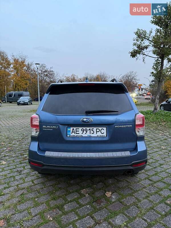 Внедорожник / Кроссовер Subaru Forester 2017 в Хмельницком