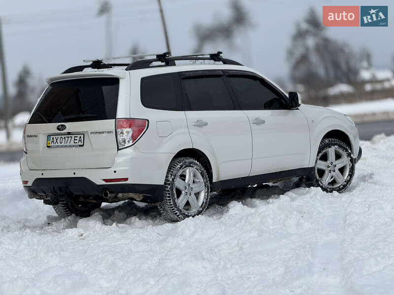 Внедорожник / Кроссовер Subaru Forester 2010 в Харькове
