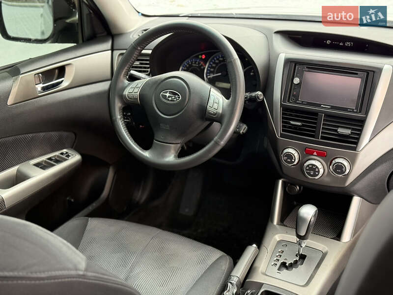 Внедорожник / Кроссовер Subaru Forester 2010 в Харькове