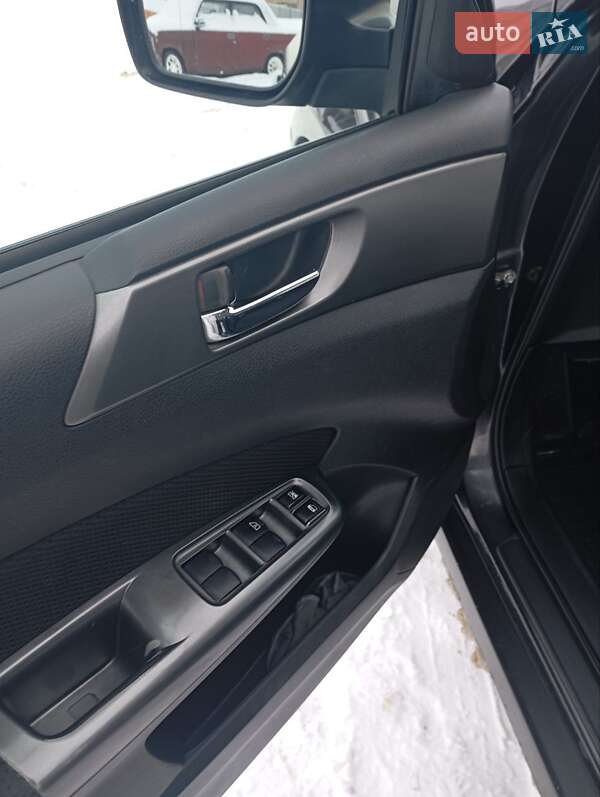 Внедорожник / Кроссовер Subaru Forester 2012 в Львове