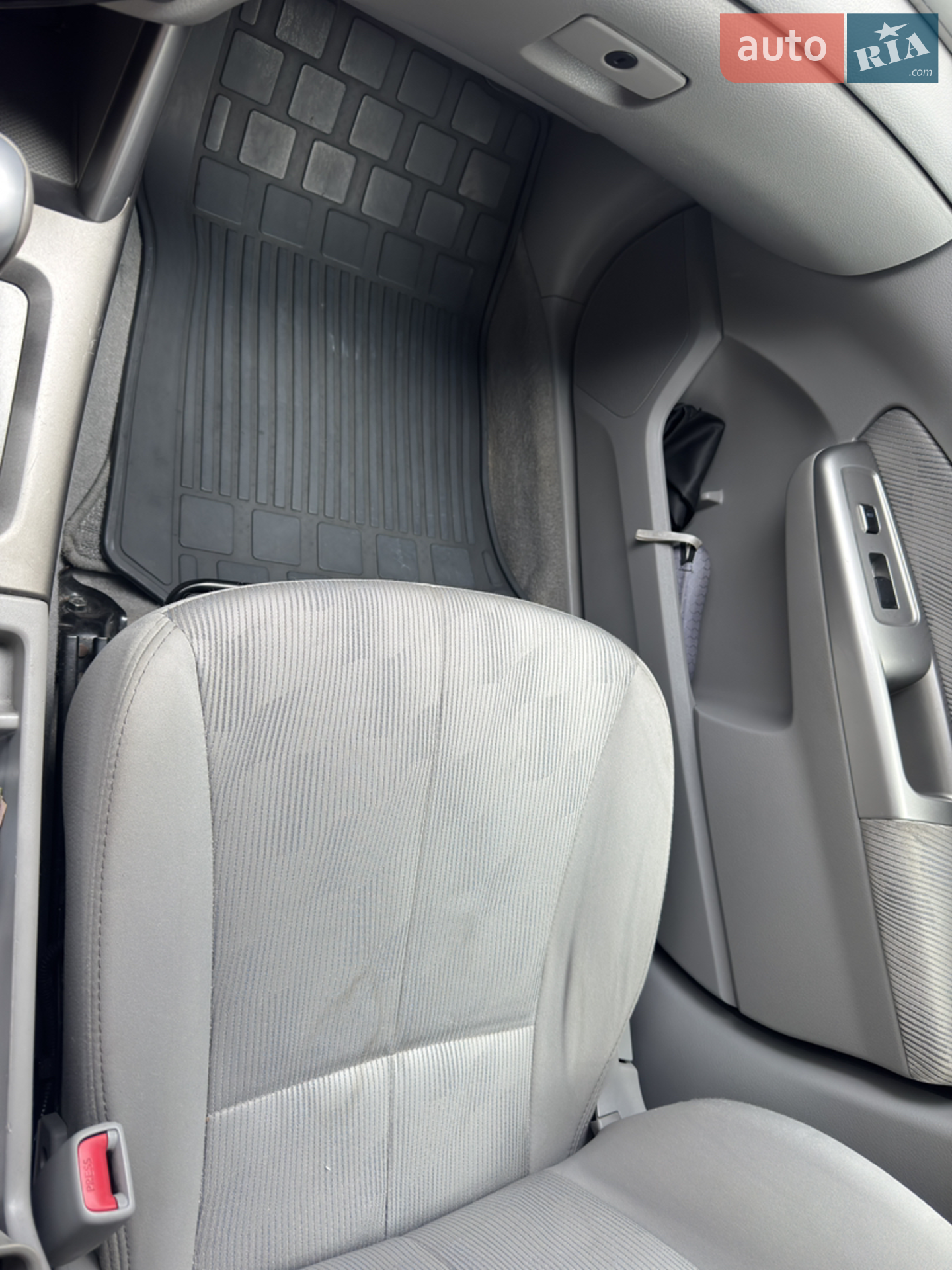 2010 Subaru Forester - мініатюра 28