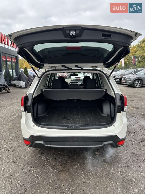 Внедорожник / Кроссовер Subaru Forester 2022 в Белогородке