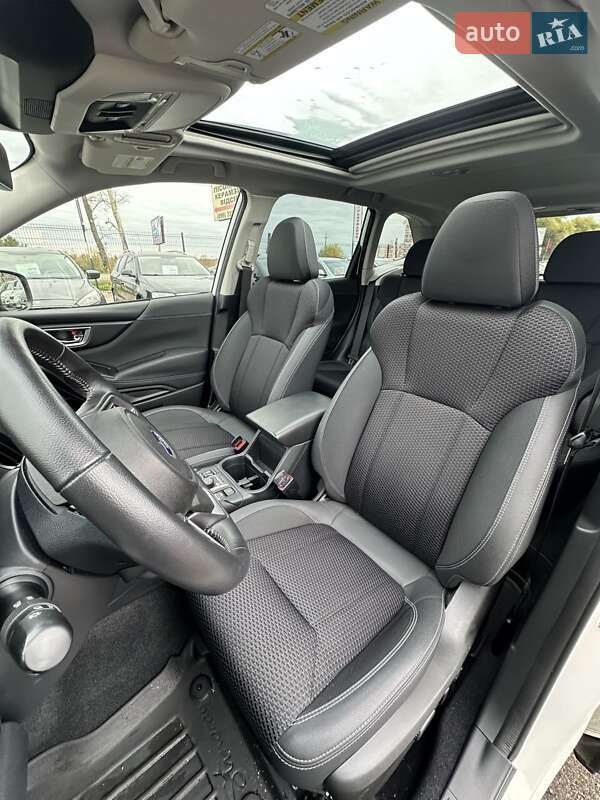 Внедорожник / Кроссовер Subaru Forester 2022 в Белогородке
