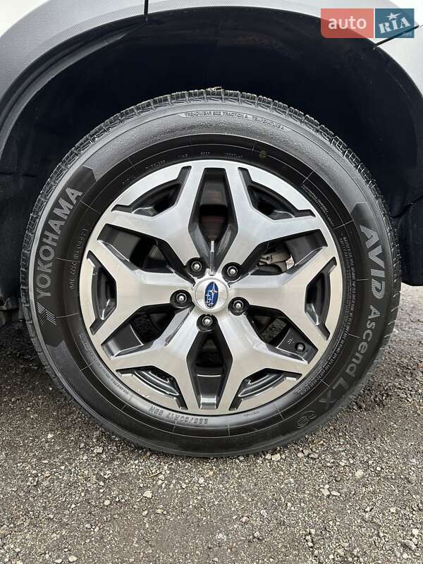 Внедорожник / Кроссовер Subaru Forester 2022 в Белогородке