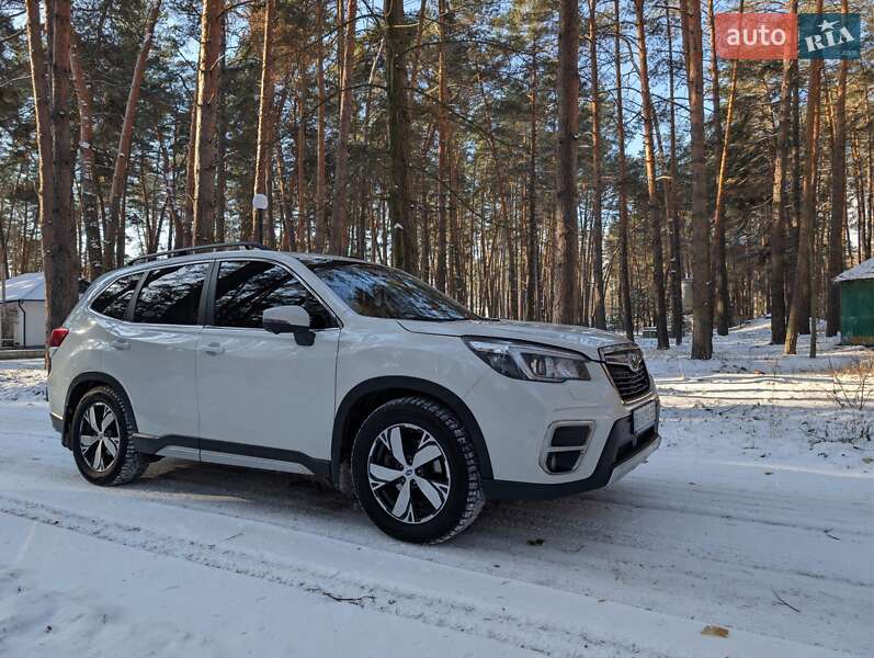 Внедорожник / Кроссовер Subaru Forester 2019 в Полтаве