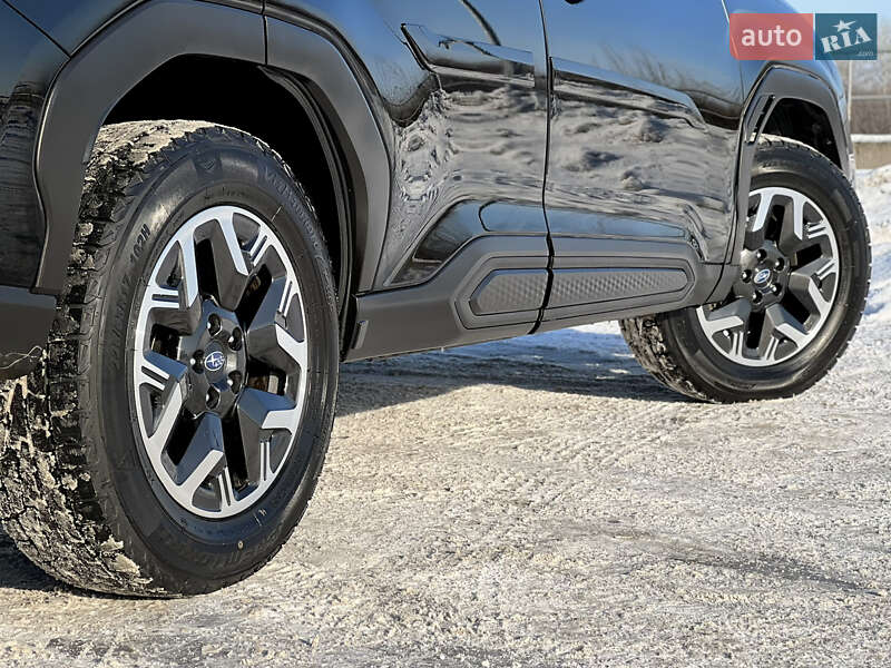 Внедорожник / Кроссовер Subaru Forester 2024 в Киеве