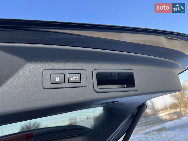 Внедорожник / Кроссовер Subaru Forester 2024 в Киеве