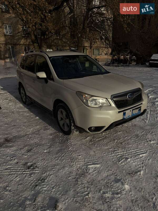 Внедорожник / Кроссовер Subaru Forester 2014 в Краматорске
