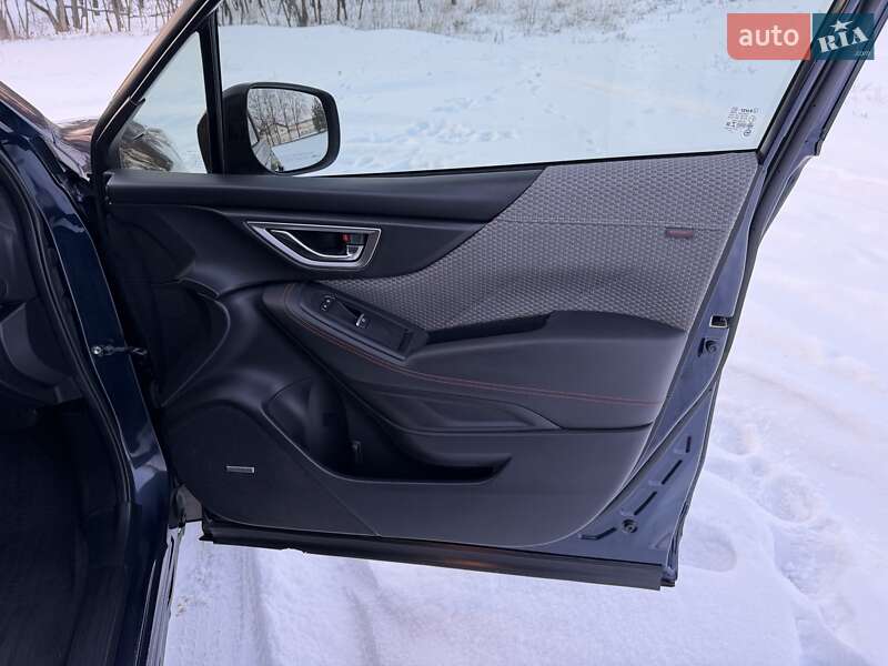 Внедорожник / Кроссовер Subaru Forester 2020 в Днепре