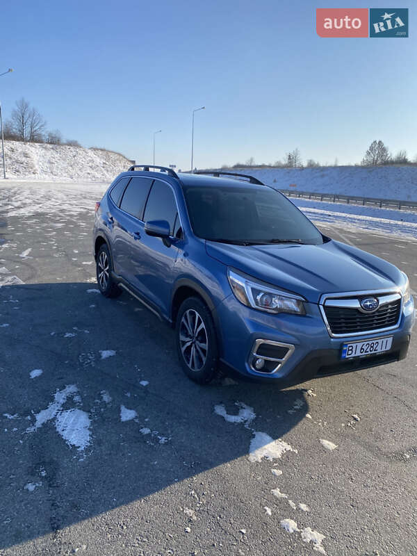 Позашляховик / Кросовер Subaru Forester 2018 в Полтаві