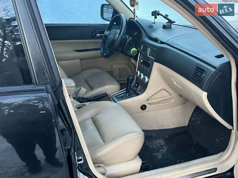 Позашляховик / Кросовер Subaru Forester 2006 в Києві