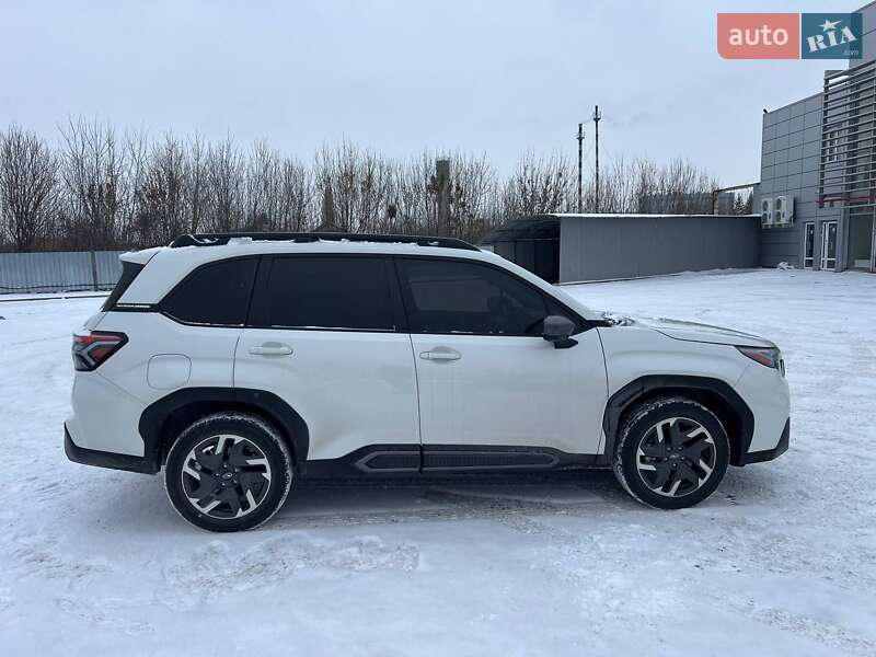 Позашляховик / Кросовер Subaru Forester 2024 в Полтаві