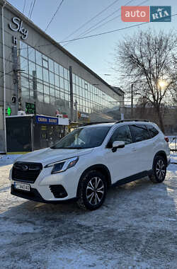 Внедорожник / Кроссовер Subaru Forester 2022 в Днепре