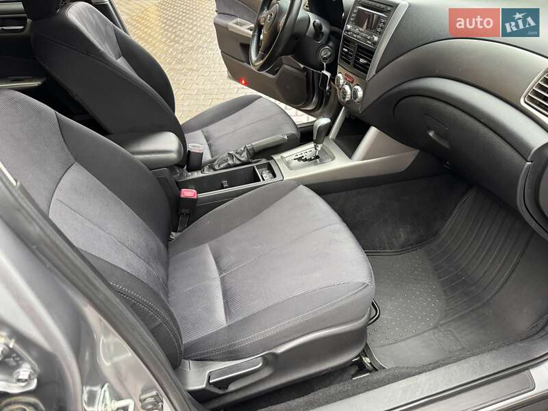 Позашляховик / Кросовер Subaru Forester 2010 в Києві