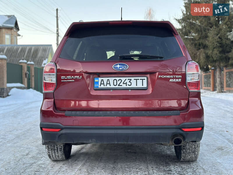 Внедорожник / Кроссовер Subaru Forester 2014 в Киеве
