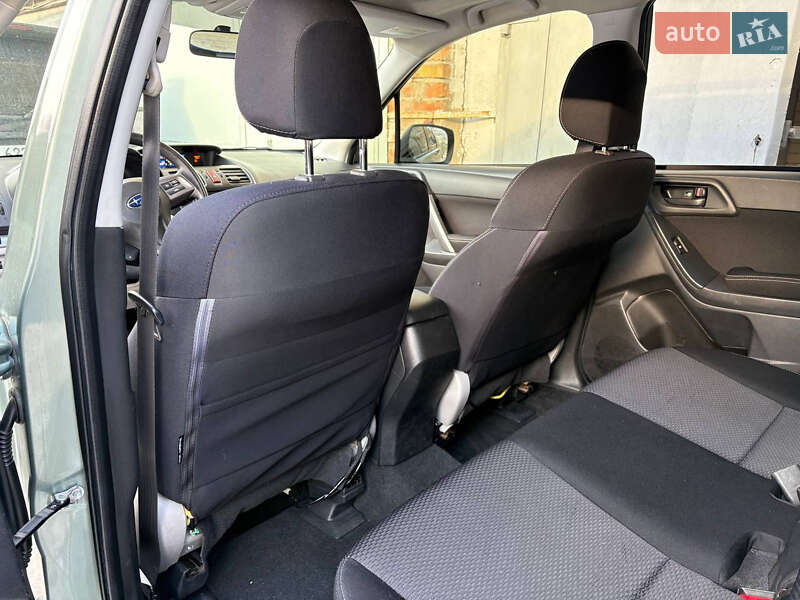 Позашляховик / Кросовер Subaru Forester 2014 в Києві