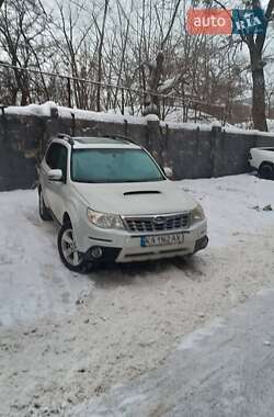 Позашляховик / Кросовер Subaru Forester 2012 в Києві
