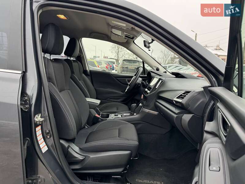 Внедорожник / Кроссовер Subaru Forester 2020 в Киеве