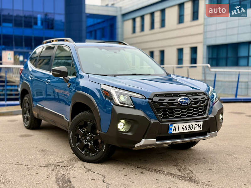 Внедорожник / Кроссовер Subaru Forester 2022 в Киеве