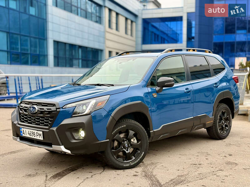 Внедорожник / Кроссовер Subaru Forester 2022 в Киеве