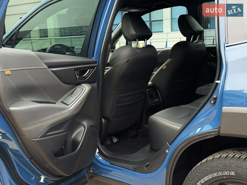 Внедорожник / Кроссовер Subaru Forester 2022 в Киеве