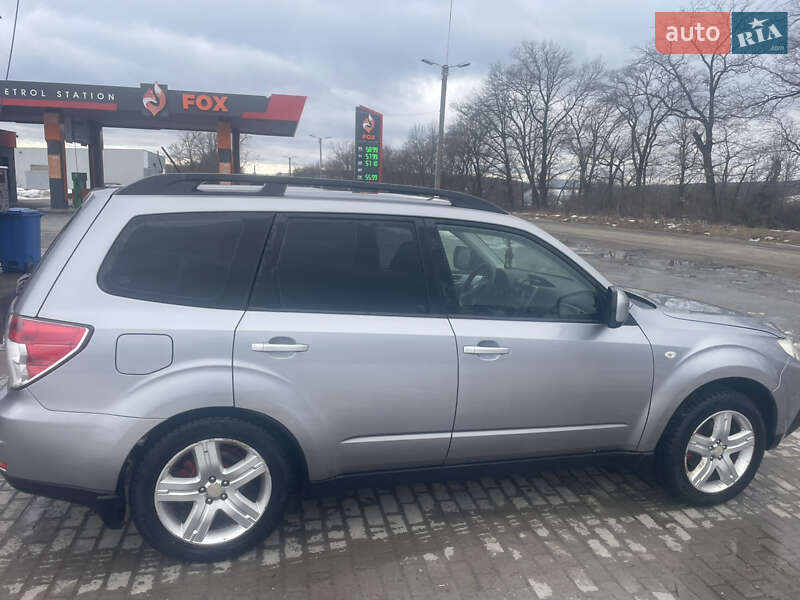 Внедорожник / Кроссовер Subaru Forester 2008 в Черновцах