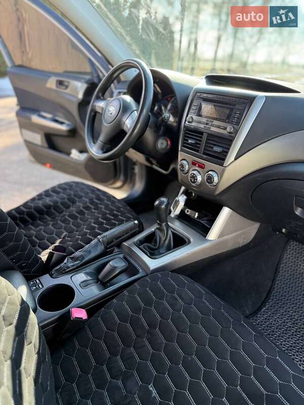 Позашляховик / Кросовер Subaru Forester 2008 в Дубровиці