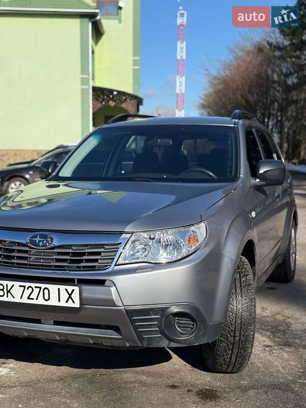 Позашляховик / Кросовер Subaru Forester 2008 в Дубровиці