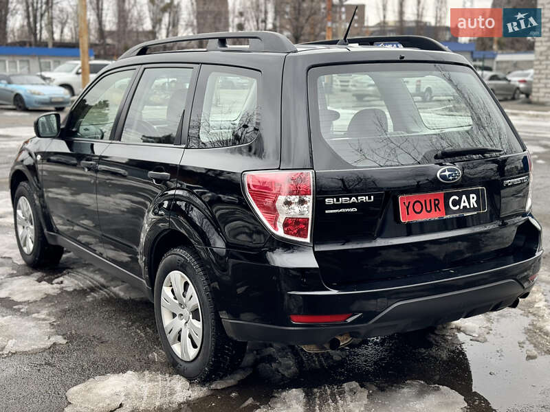 Позашляховик / Кросовер Subaru Forester 2011 в Києві