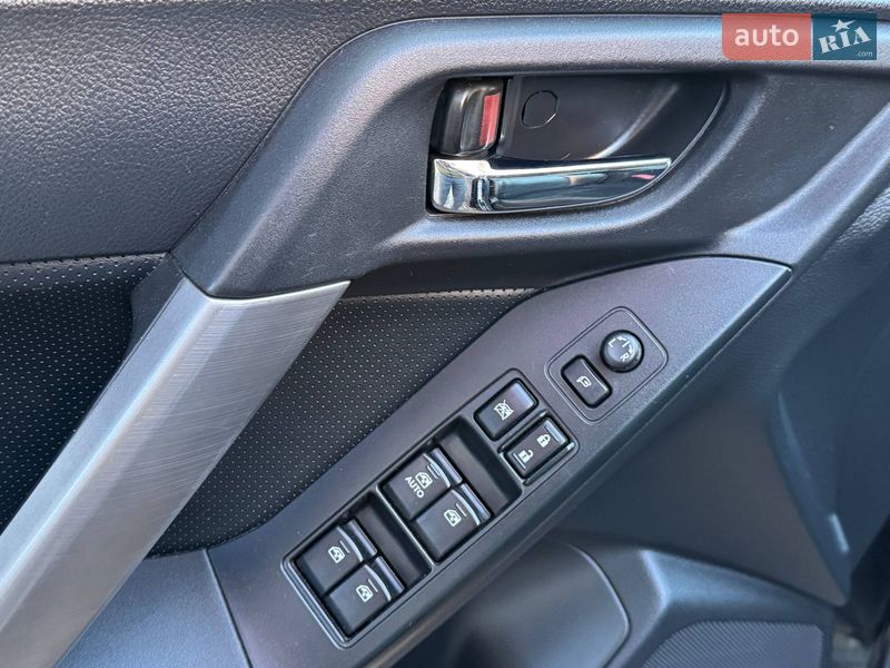 Внедорожник / Кроссовер Subaru Forester 2014 в Львове