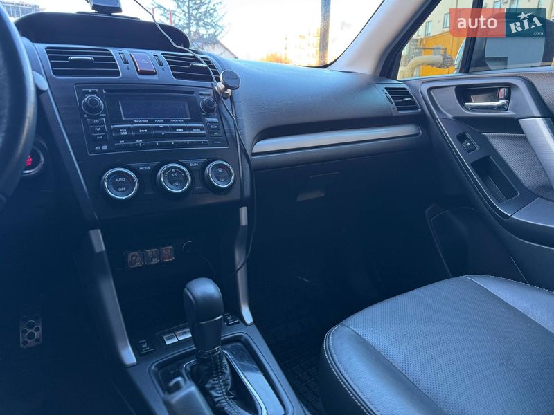 Внедорожник / Кроссовер Subaru Forester 2014 в Львове