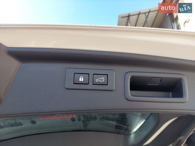 Внедорожник / Кроссовер Subaru Forester 2022 в Киеве