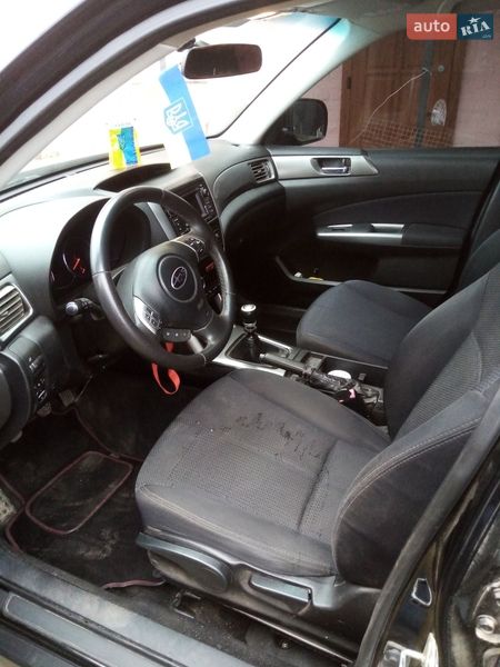 Внедорожник / Кроссовер Subaru Forester 2011 в Тараще