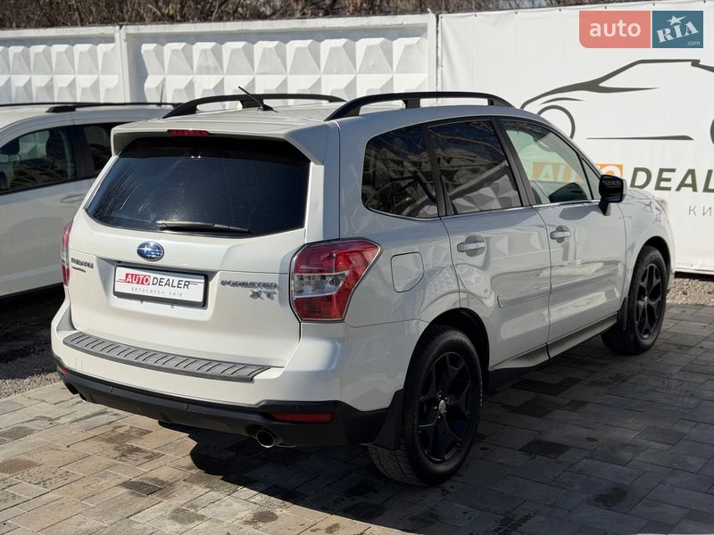 Внедорожник / Кроссовер Subaru Forester 2014 в Киеве