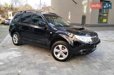 Внедорожник / Кроссовер Subaru Forester 2009 в Винниках