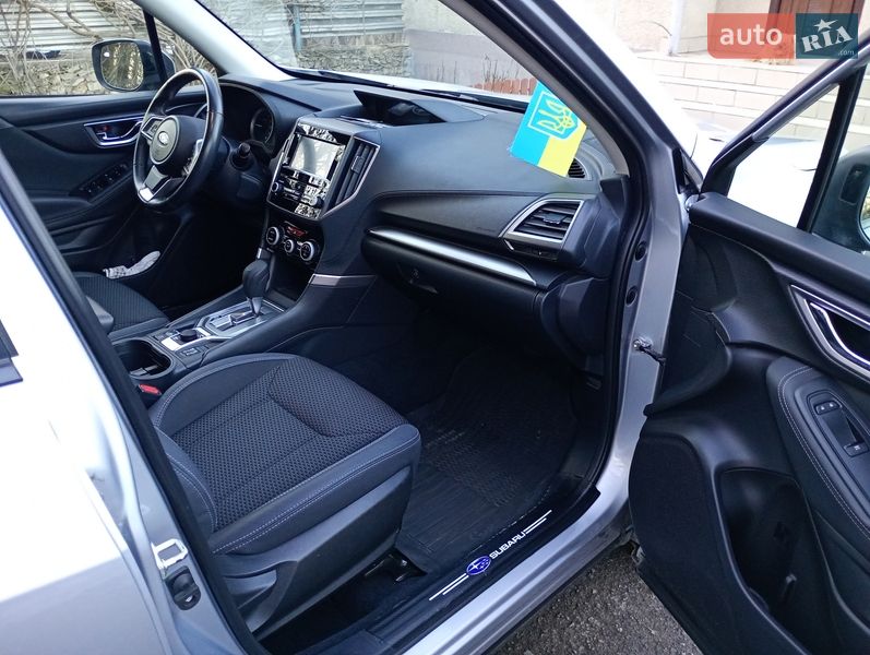 Внедорожник / Кроссовер Subaru Forester 2020 в Новой Ушице