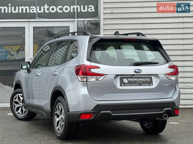Внедорожник / Кроссовер Subaru Forester 2024 в Киеве